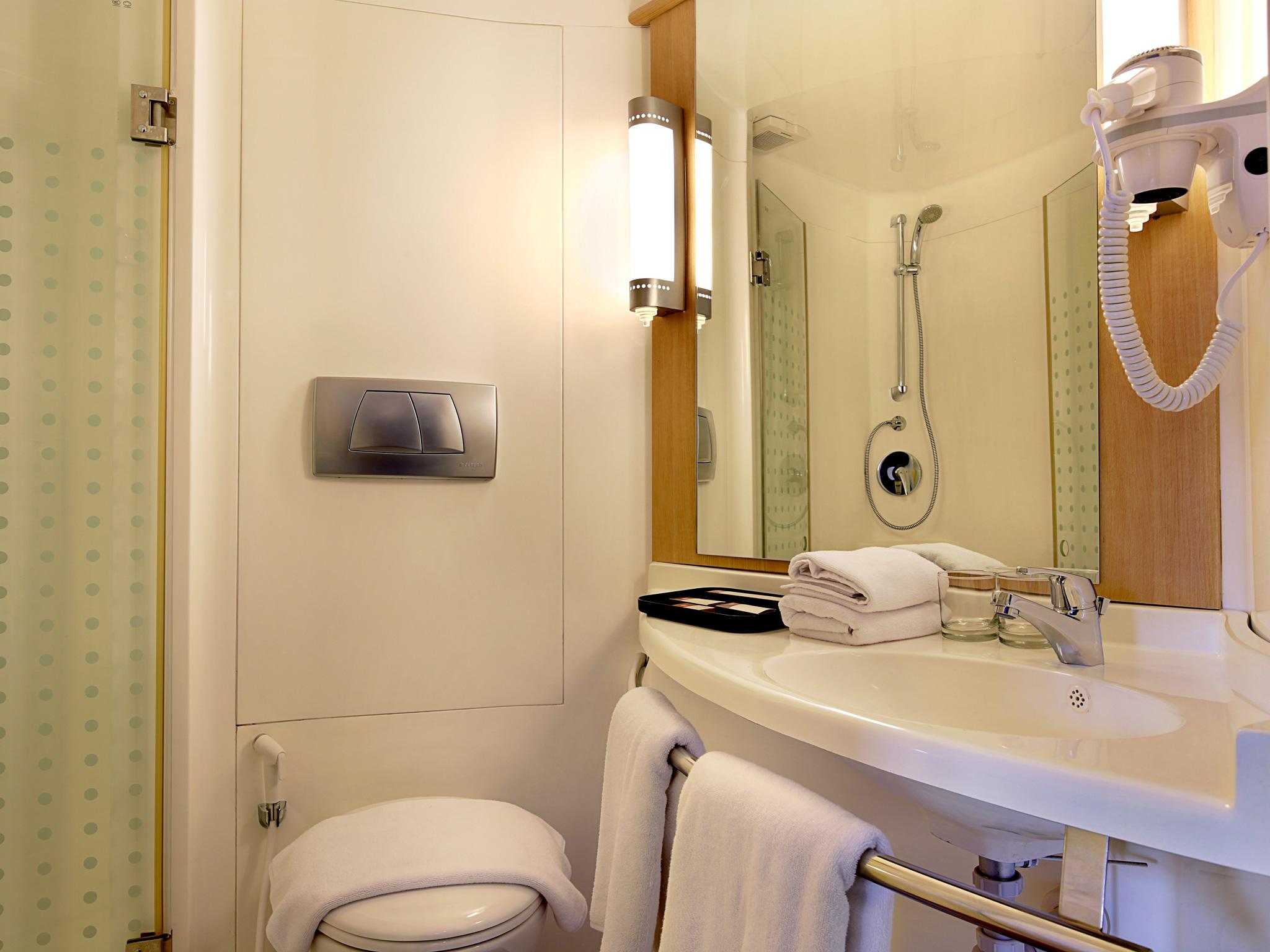 Ibis Bali Legian Street Hotel Екстериор снимка